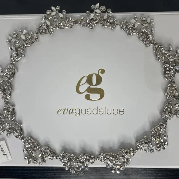 Eva Guadalupe Bridal Halo Headband display picture 3